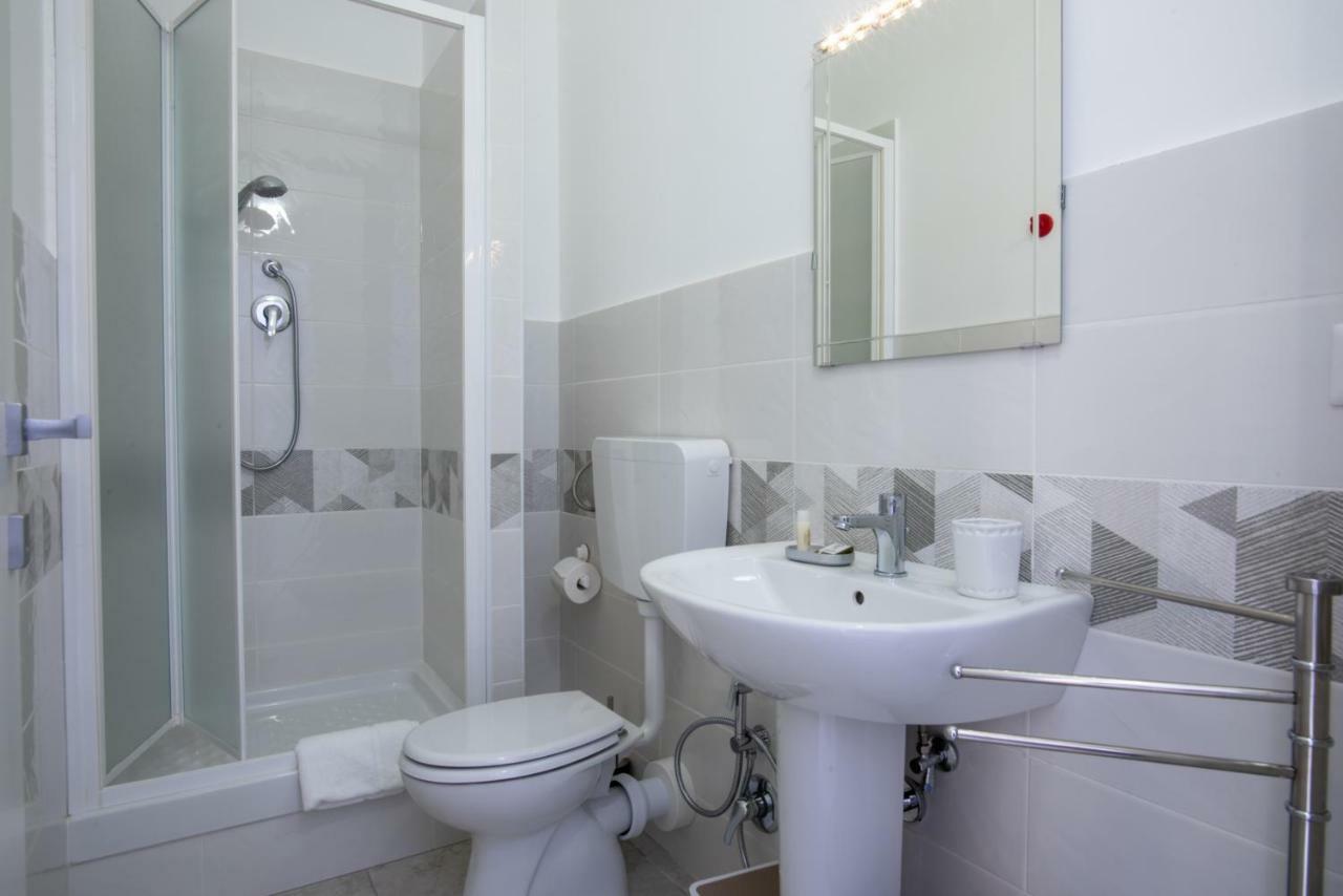 Ofelia House&Rooms Cibali Esterno foto
