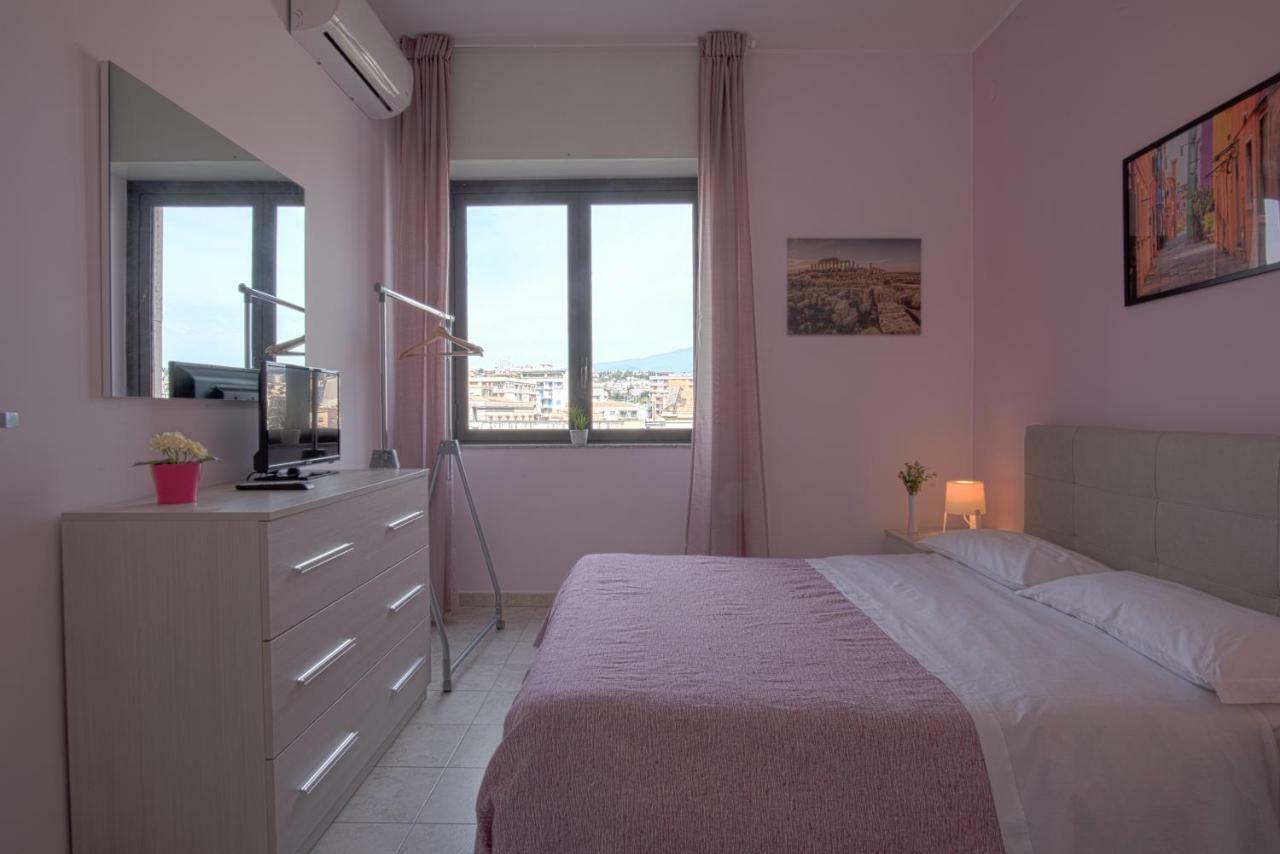 Ofelia House&Rooms Cibali Esterno foto