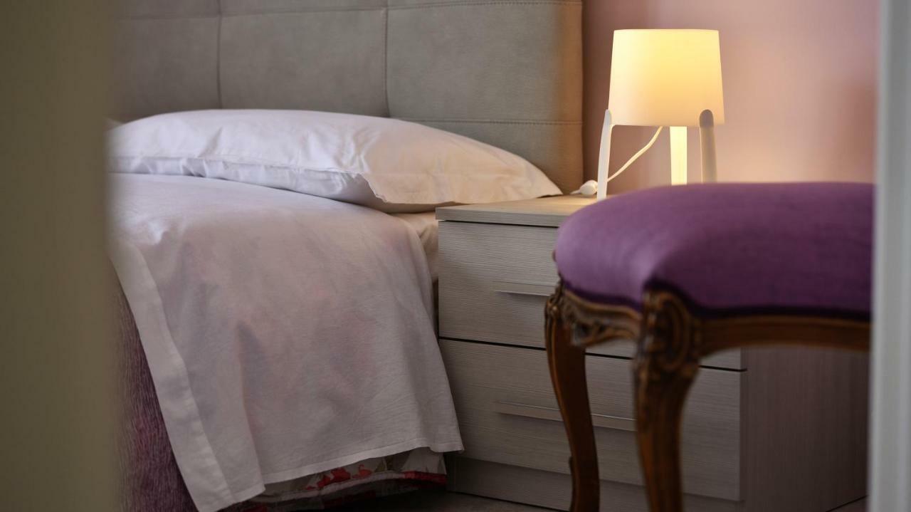 Ofelia House&Rooms Cibali Esterno foto